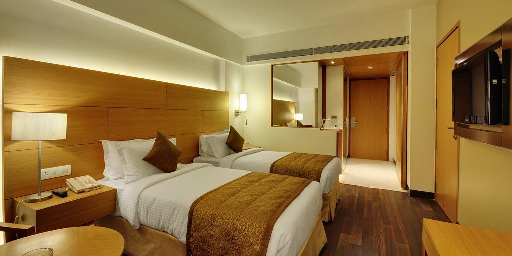 Hotel Platinum Rajkot Cameră foto